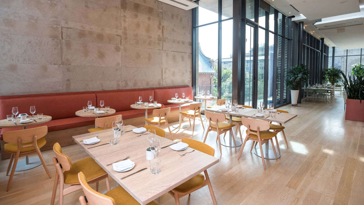 Vestimos el restaurante del Gardiner Museum de Toronto
